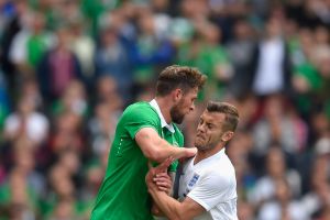 ווילשייר ומרפי נאבקים. משחק חלש