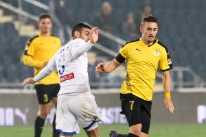 אצילי בשבת. באירופה כבר עוקבים