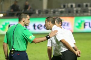 באדיר זועם. איבד עשתונות