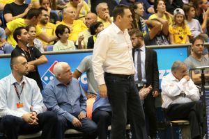 גודס במשחק אמש. וויצ'יץ' מאחוריו