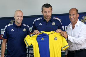 ג'וקאנוביץ' עם ביין