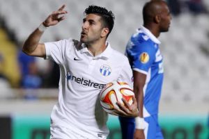 ריקן. החופשה של נשיא קבוצתו עלולה לעכב גם היא את העסקה