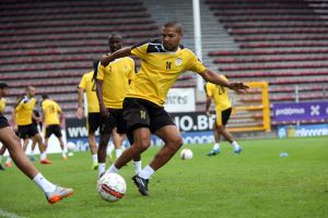 הוכה עי שוטרים. קלאודמיר פריירה