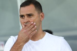 בנין. אי אפשר להתאמן כל השבוע באולם