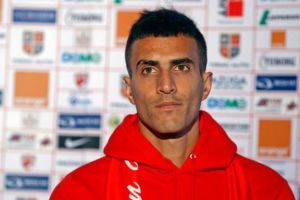 יתבע את קובצתו? אלחמיד