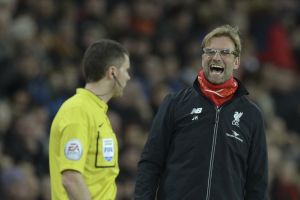 קלופ. התעמת עם אלרדייס בעקבות התיקול של לנס