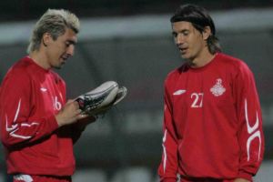 יוליץ' ופאאס. אחד הצליח