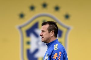 כאב ראש לא קטן בחוד. דונגה