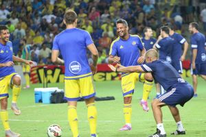 יצחקי. יפתח בחוד