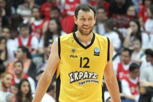 המטרה שלו היא בכלל לזכות באליפות יוון. מאברוקפלידיס