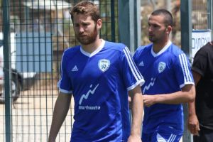 ייני. ממשיך להתייבש על הספסל