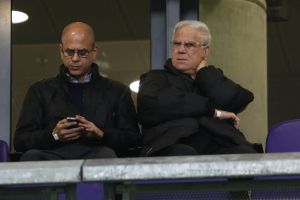 שחר ודור העתיד. היחיד שיכול לעצור את גולדהאר