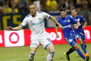 ראדוניץ'. קו ההגנה הראשון קורא לו