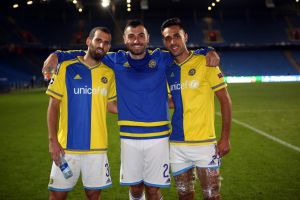 יחייכו גם ביום שלישי בלילה?