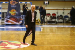 פרנקו. לא מתכוון להניח את המפתחות