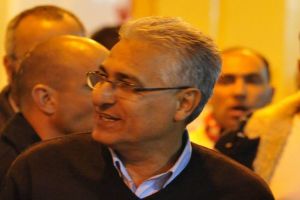 גנאים. מחפש לעזור לסכנין