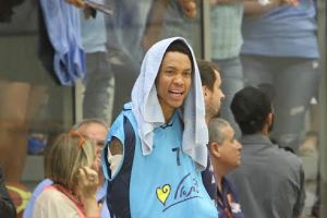 פאלמר לאחר שובו מבית החולים. מכה לאילת