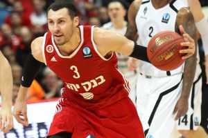 גפני. יוסיף למשחק הפנים