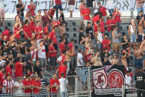 שחקני הפועל תא בהלם. למצולמים אין קשר לכתבה