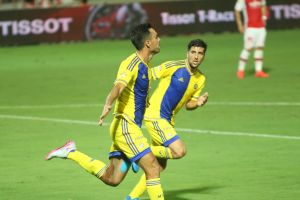 ריקן. נמצא במקום הנכון בזמן הנכון