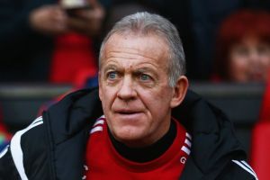 קרטיס. זכה באמון