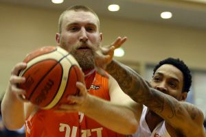 ניצח את האקסית. נסטרנקו מקדים את פאלמר