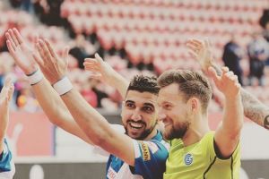 דאבור. חוגג את הניצחון הגדול