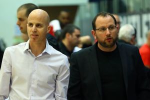 גם לפרנקו כואב כשהוא רואה את המשחקים. המאמן והמנכל הראל