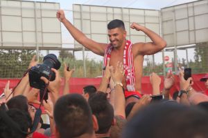 אוהדי ביתר. מחכים להרוש בטדי