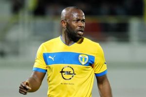 תמוז. לא ילבש האדום העונה