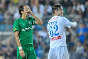 בניון תופס את הראש