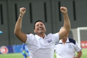 דורה חוגג. אני בן אדם מאושר היום