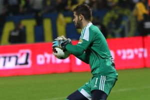 לוי. יחזור מהדלת הקדמית?