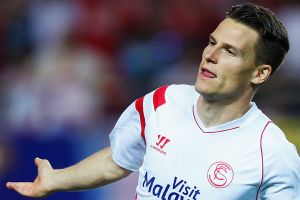 שער כבר בדקה הראשונה. גאמיירו