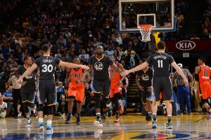 קרי והחברים. 40 ניצחונות רצופים בבית