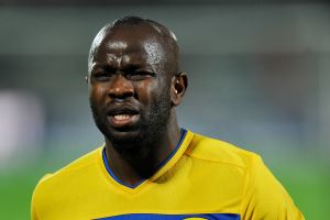 תמוז. אם זה כך לא רוצה לשחק בהפועל בכלל