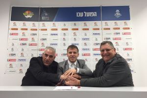 סייס מוצג בעכו