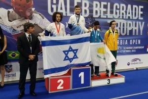 חיימוביץ' וחזות על הפודיום