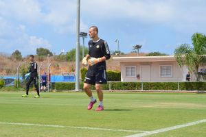 ראיקוביץ' בקרית שלום. אימון בכורה לסרבי