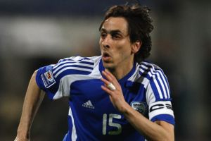 בניון. תמיד הייתה גאווה בשבילו ללבוש את המדים הלאומיים