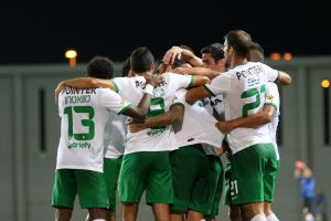 חיפה חוגגת ניצחון ראשון העונה