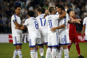 זו לא במה כדי להציל את המולדת