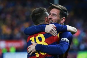 אלבה יודע למי להודות על הבישול. מסי במיטבו