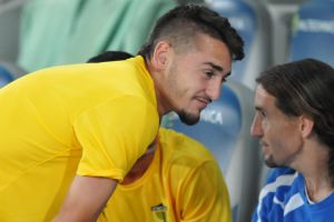 אצילי. קשה לראות את החברים