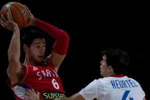 בכלל יש לו חוזה עד 2017. יוביץ'