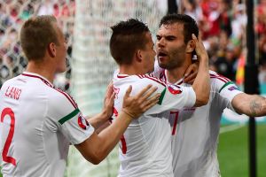 ההונגרים חוגגים את השוויון. הם כנראה בשלב הבא