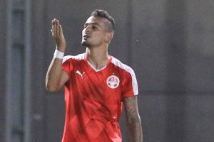 המאמן מאמין בו. בוזגלו