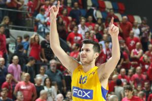 הקפטן הצטיין בדרבי