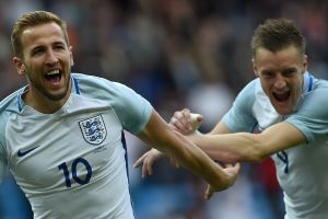 וארדי מנסה לתפוס את קיין. האחראים לניצחון