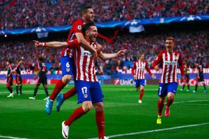 חגיגה באדום לבן. 0